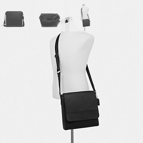 COACH Men’s Messenger Bag - Picture 3 of 3